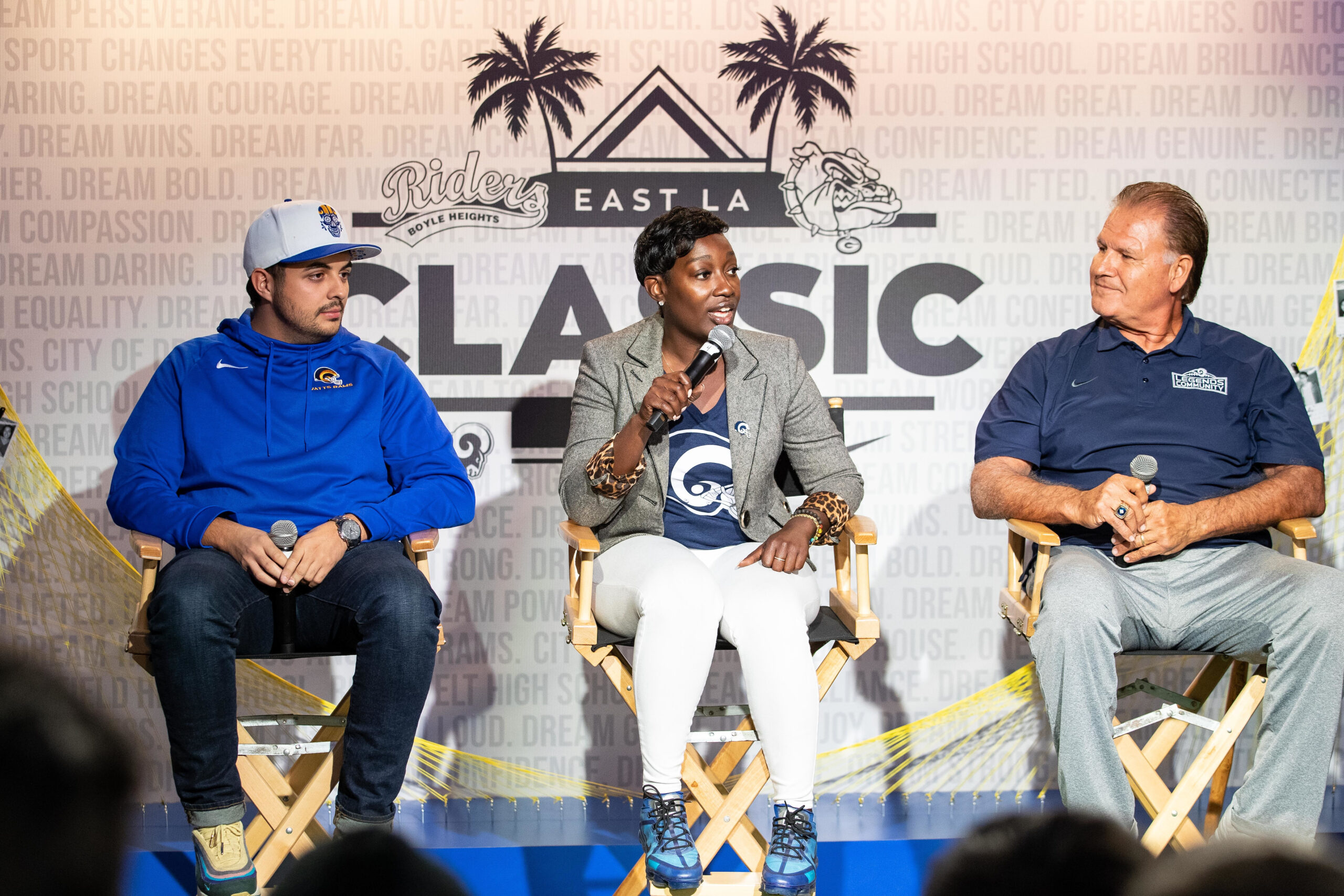 The Los Angeles Rams and Nike host Garfield and Roosevelt High School football teams ahead of their East LA Classic with special guest panelists included with Rams staff, legends and current Rams players at the Nike Community Store in Los Angeles.  Monday, October 28, 2019, Los Angeles, CA. (Will Navarro/Rams)